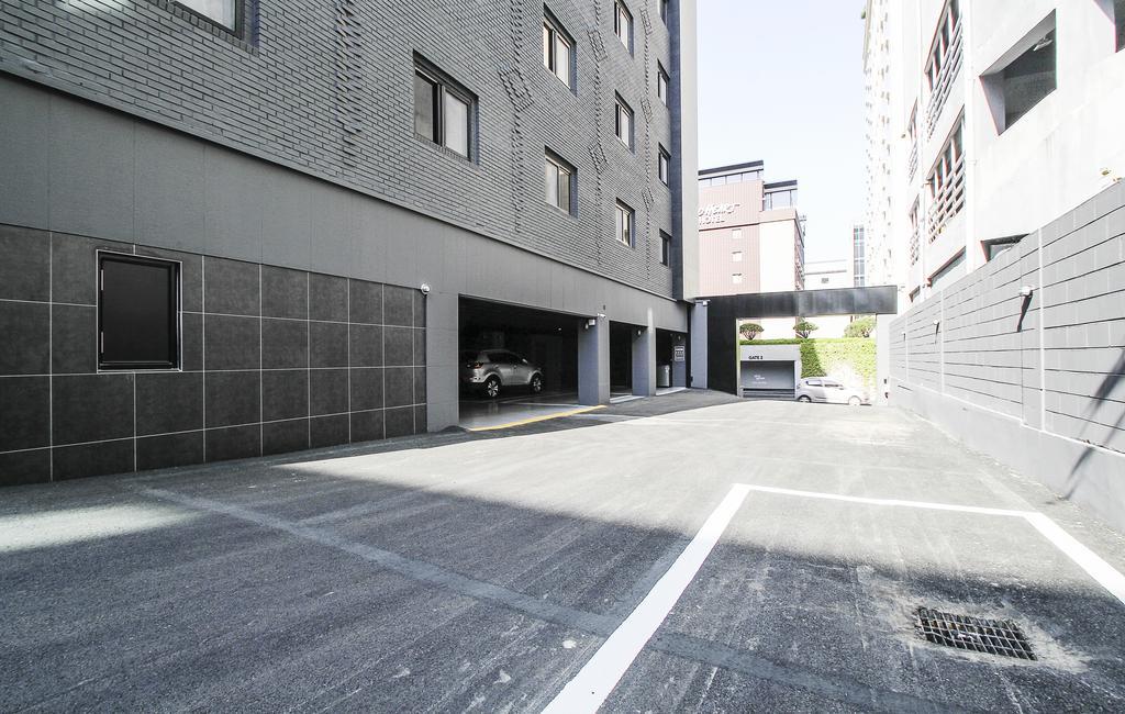 Hotel Londoner Gimhae Экстерьер фото