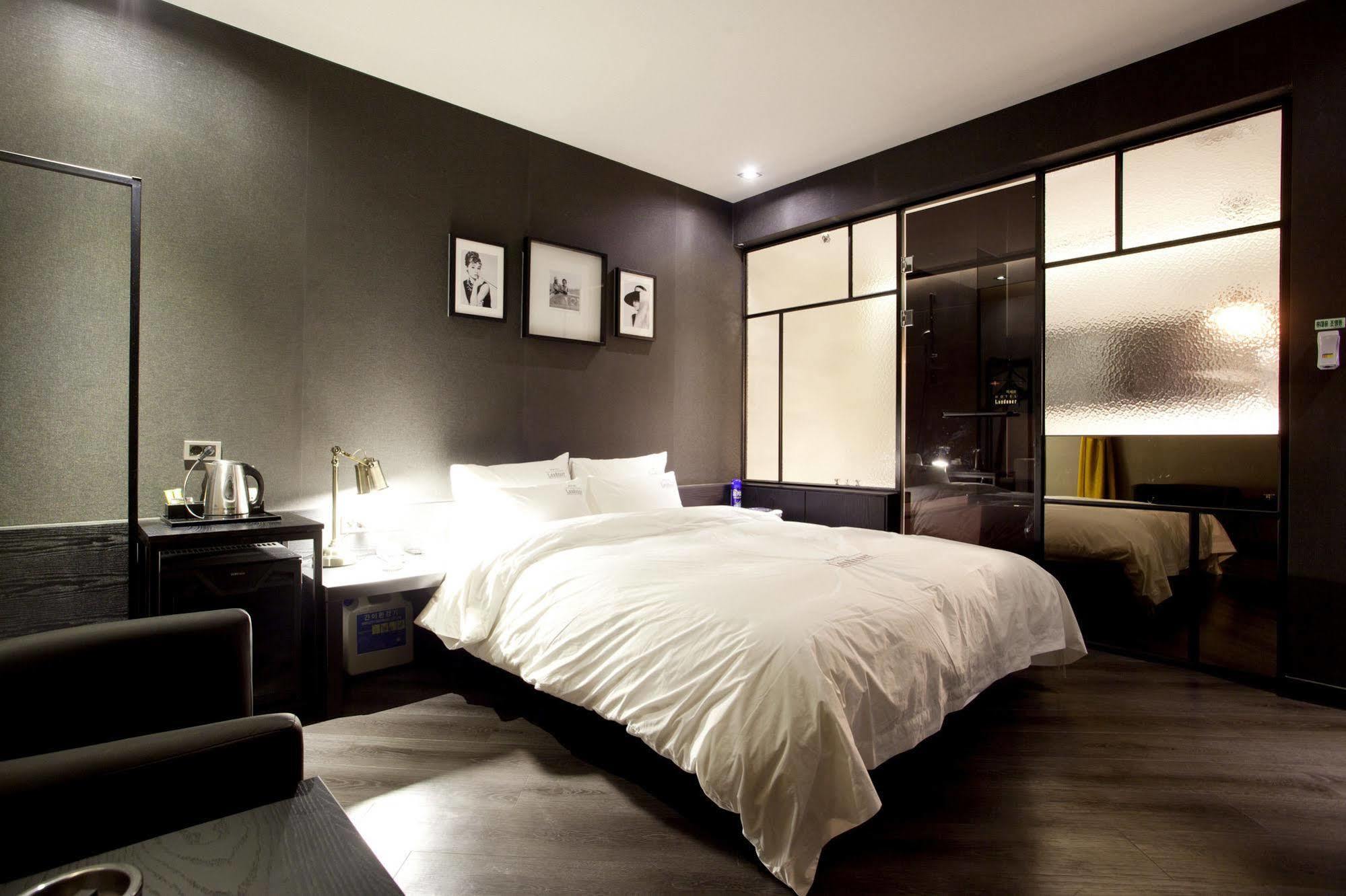 Hotel Londoner Gimhae Экстерьер фото